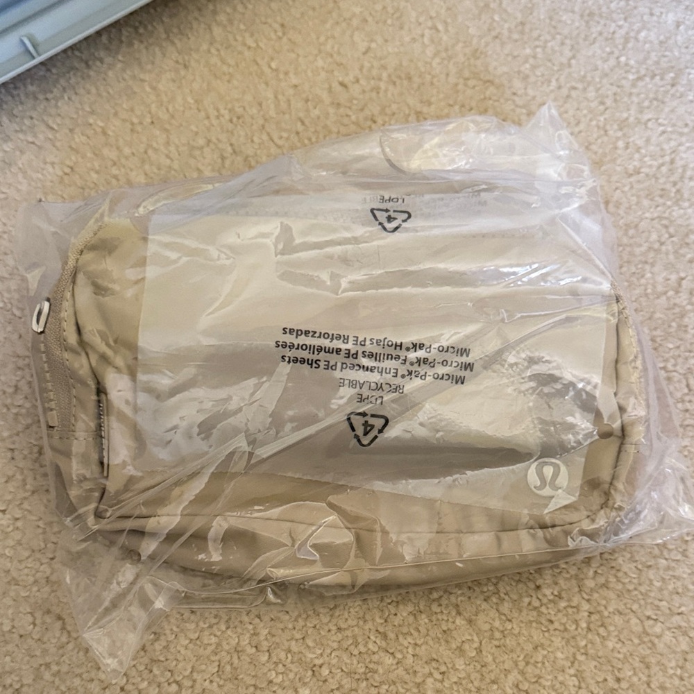 Lululemon Crossbody Belt Bag - trench